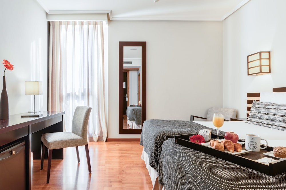 Habitación Triple del hotel Exe Auriense