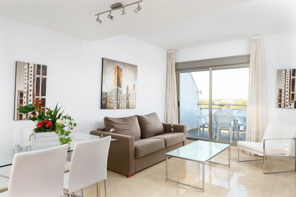 Apartamento 3 habitaciones Superior del hotel Apartamentos y Villas Oliva Nova Golf. Foto 6