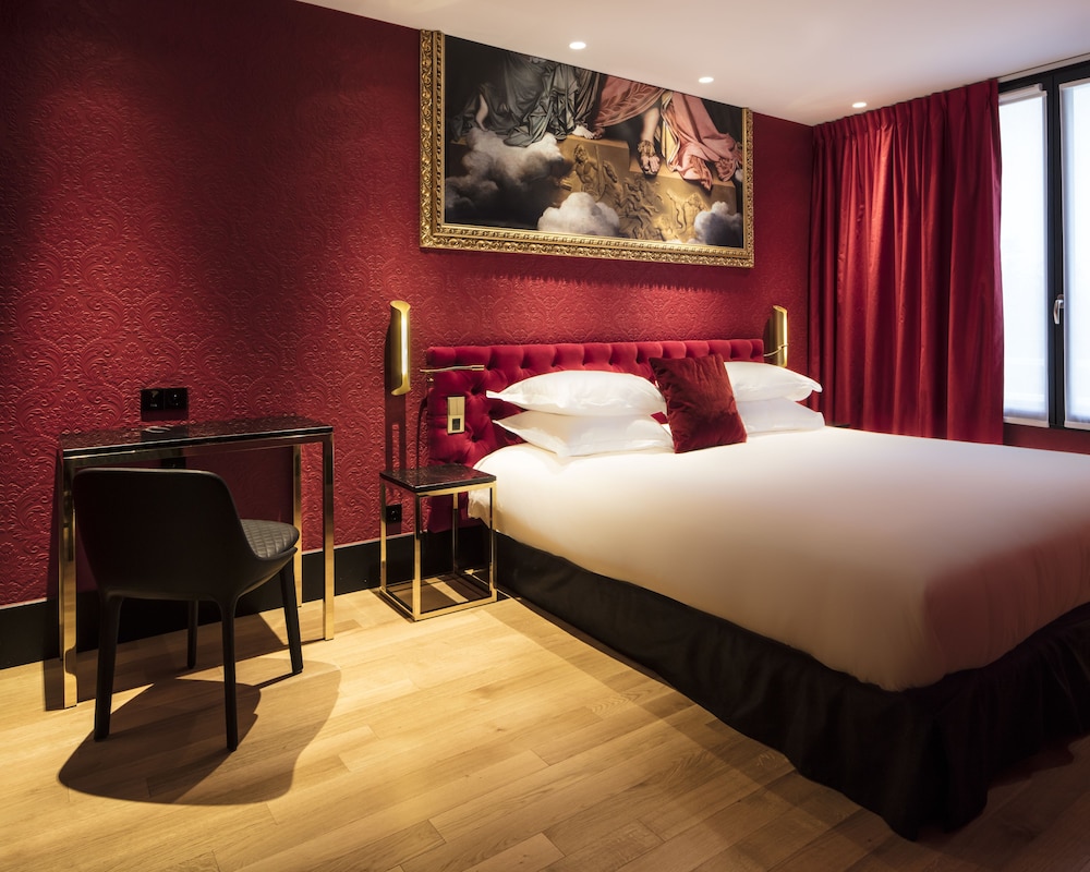 Habitación clásica doble del hotel Eiffel Petit Louvre
