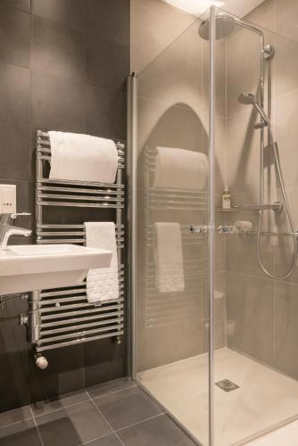 Habitación Doble Clásica del hotel France Albion. Foto 8