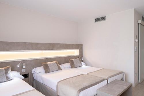 Habitación Triple del hotel and Spa Real Jaca. Foto 1