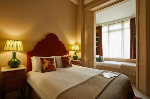 Habitación Triple Classy del hotel Georgian House. Foto 5