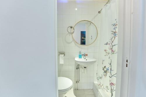 Habitación Doble con baño compartido - 2 camas del hotel Jubilee Victoria. Foto 13