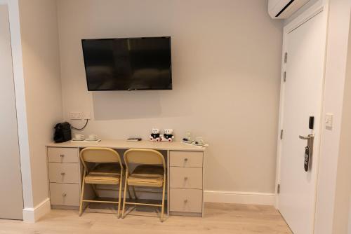 Estudio con 2 camas individuales del hotel NOX West Hampstead. Foto 28
