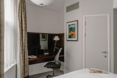 Habitación Deluxe del hotel Club Quarters , Trafalgar Square. Foto 2