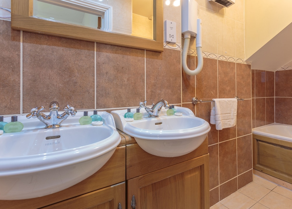 Apartamento, baño privado (Family Studio) del hotel Castletown House. Foto 5