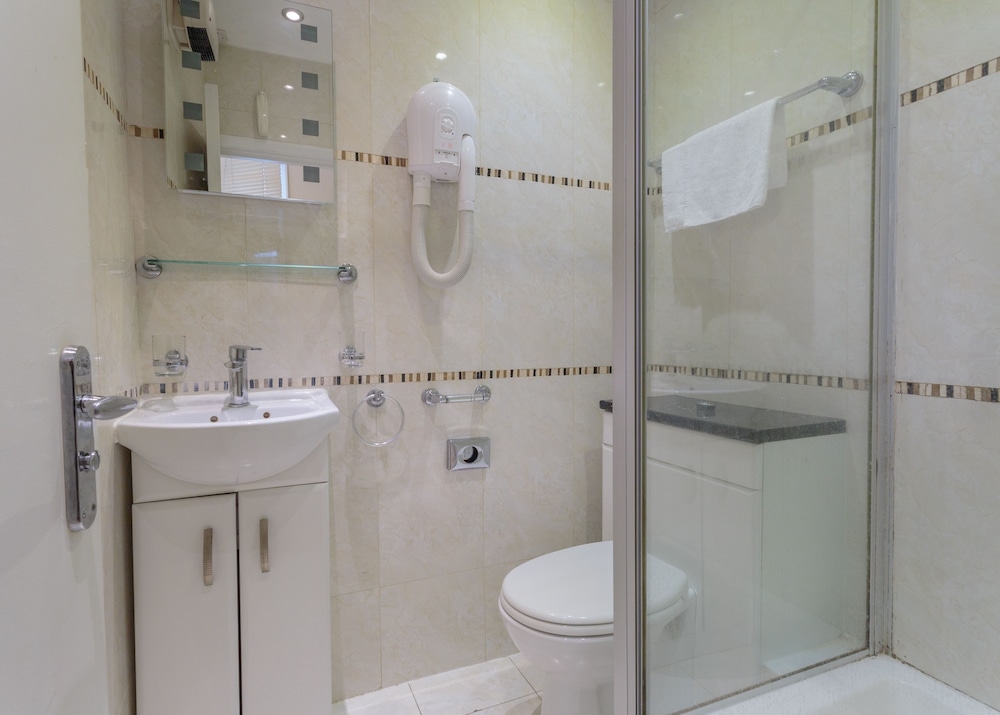 Apartamento, baño privado (Studio with Kitchenette) del hotel Castletown House. Foto 4