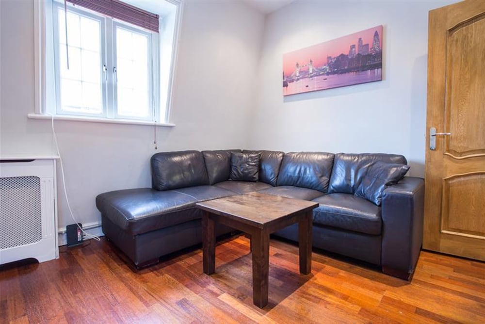 Apartamento familiar, baño privado (3 Bedroom Apartment) del hotel Castletown House. Foto 7