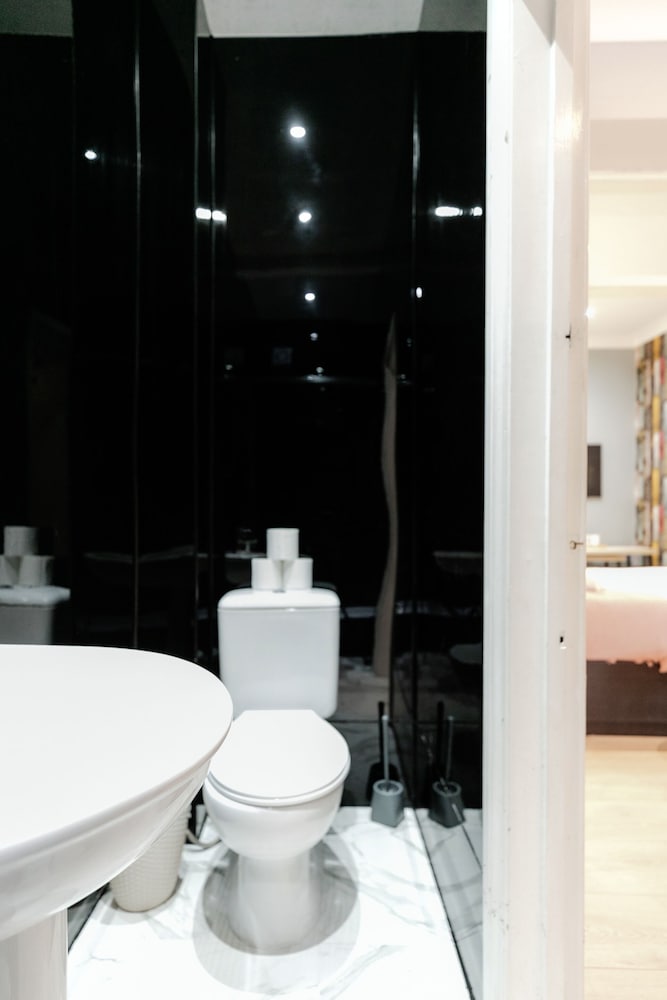 Suite clásica, baño privado del hotel Orlando. Foto 8