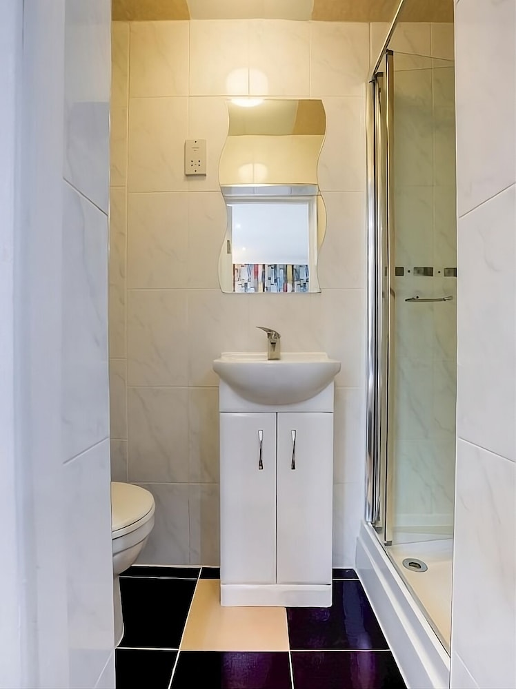 Suite clásica, baño privado del hotel Orlando. Foto 20