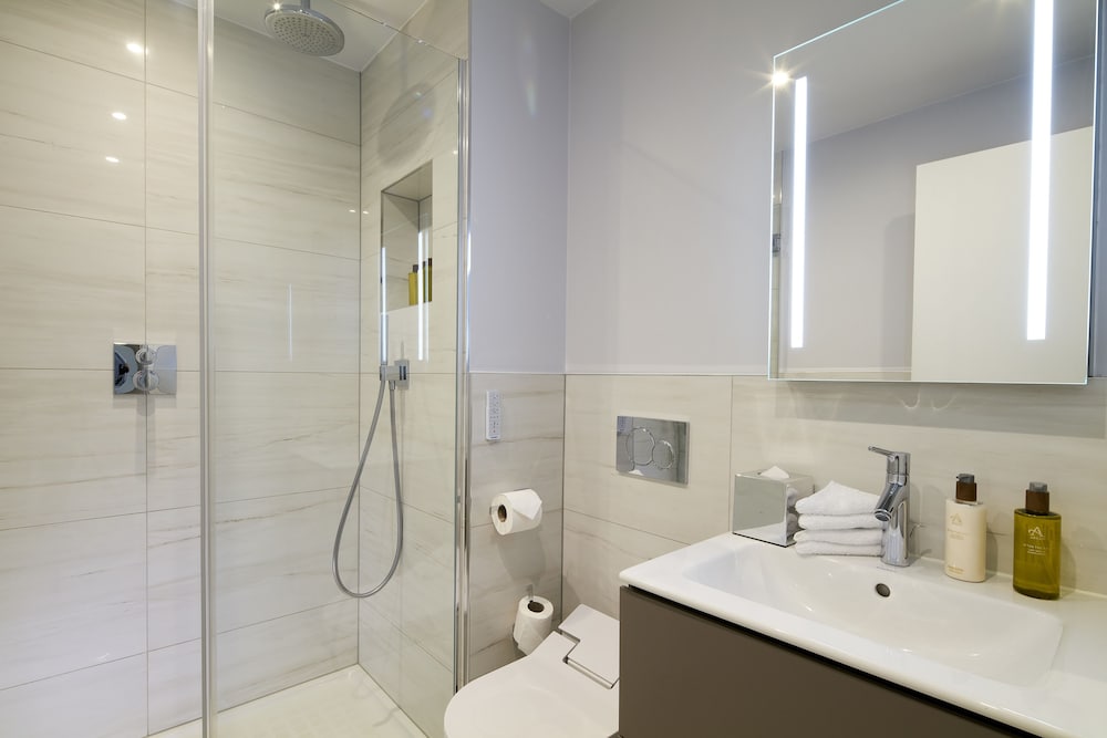 Superior One Bedroom Apartment with Sofa Bed del hotel Cheval Harrington Court. Foto 4
