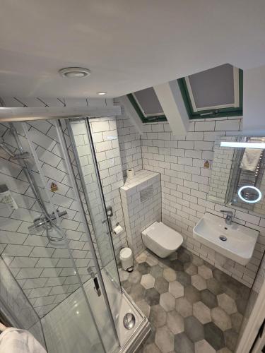 Habitación Doble sin ventanas del hotel Lidos. Foto 6