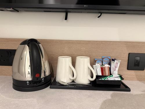 Habitación individual sin ventanas del hotel Lidos. Foto 2