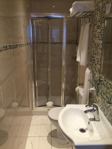 Habitación Triple del hotel Lidos. Foto 5