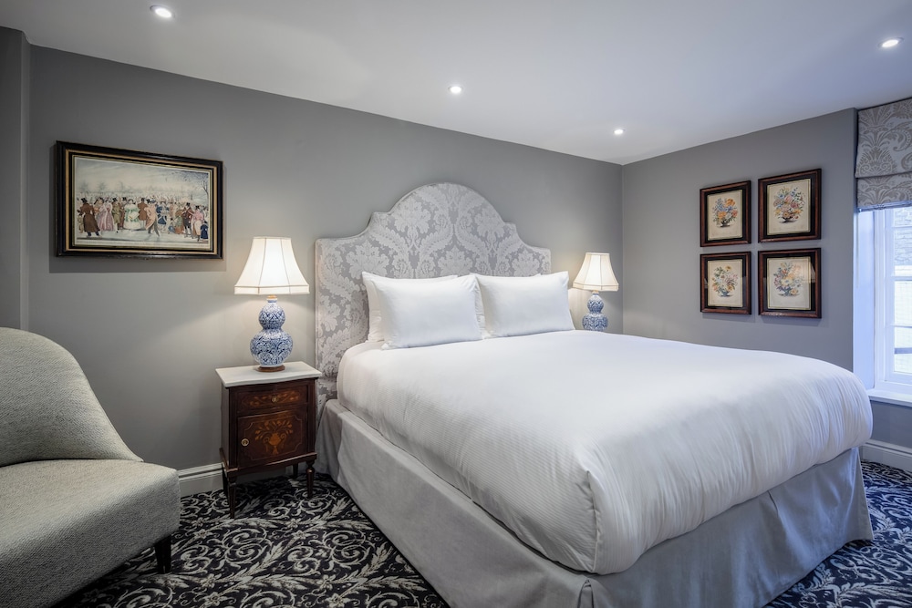 Suite Royal, 1 cama de matrimonio grande con sofá cama del hotel No. 30 Knightsbridge