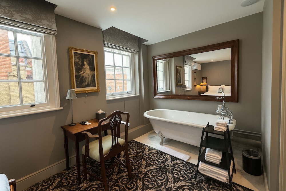 Suite ejecutiva del hotel No. 30 Knightsbridge. Foto 1