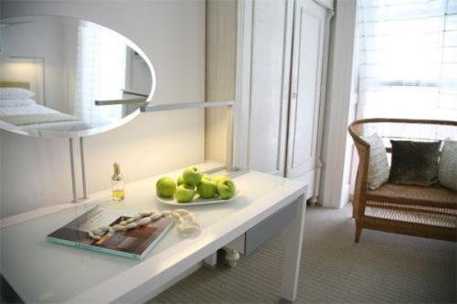 Habitación Doble Deluxe del hotel The Sumner. Foto 2