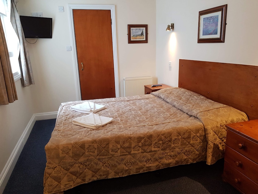 Habitación estándar doble, baño privado del hotel Normandie. Foto 3