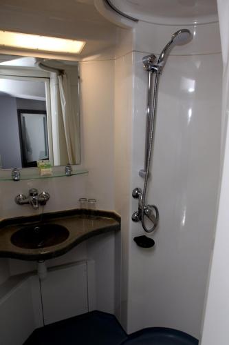 Habitación Individual del hotel The Omega. Foto 15