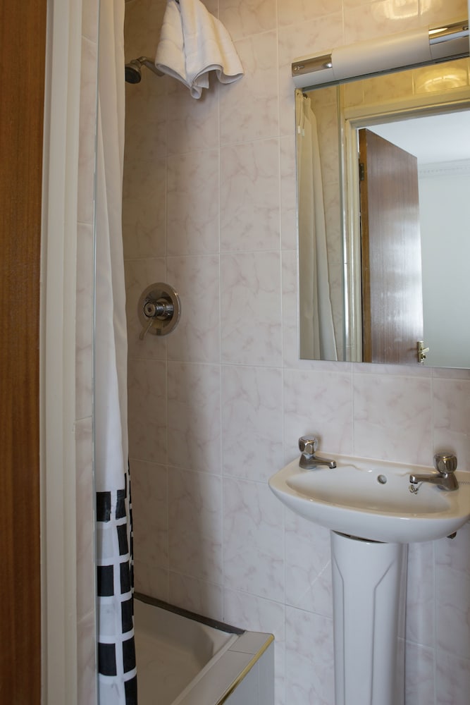 Habitación con 2 camas individuales del hotel Abbey Court, Hyde Park Hotels. Foto 5
