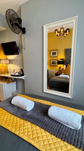 Habitación Doble Estándar del hotel Piccolino Hyde Park. Foto 12