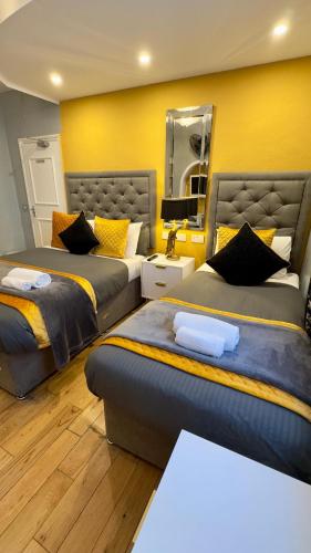 Habitación Cuádruple Estándar del hotel Piccolino Hyde Park. Foto 7
