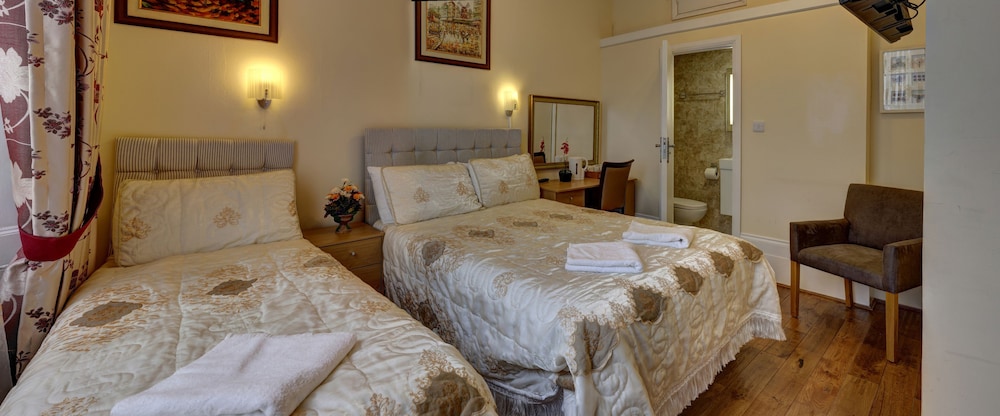 Habitación triple estándar del hotel Barry House