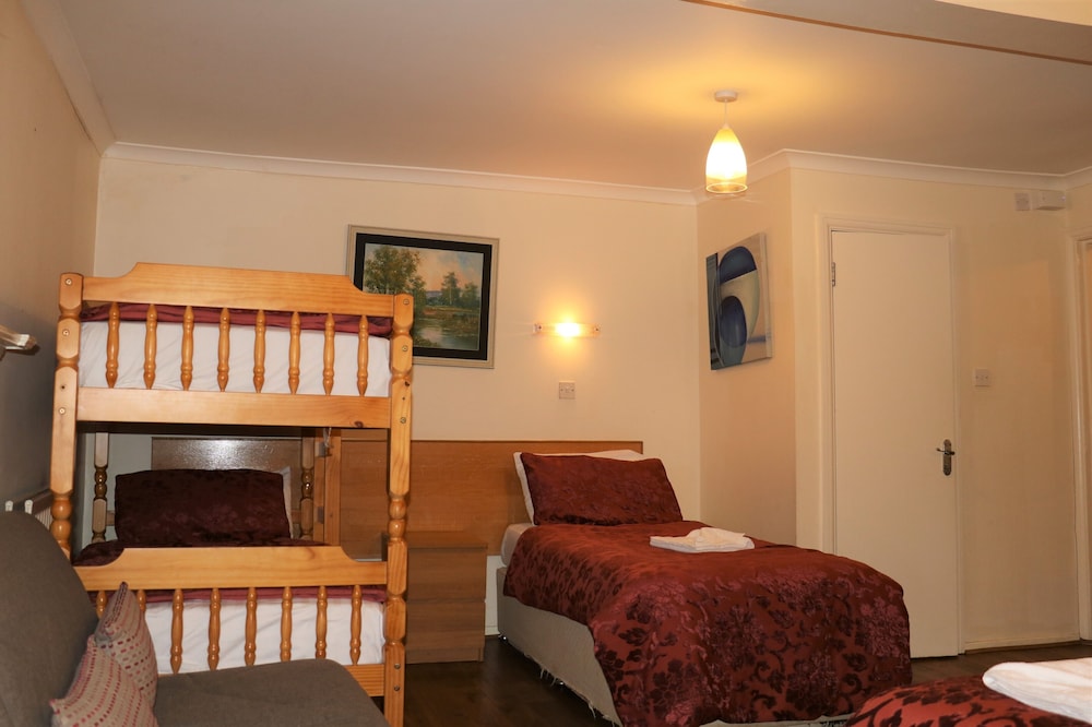 Habitación familiar (For 7 people) del hotel Barry House. Foto 10