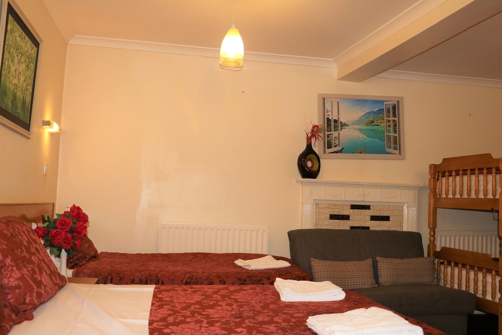 Habitación familiar (For 7 people) del hotel Barry House. Foto 13