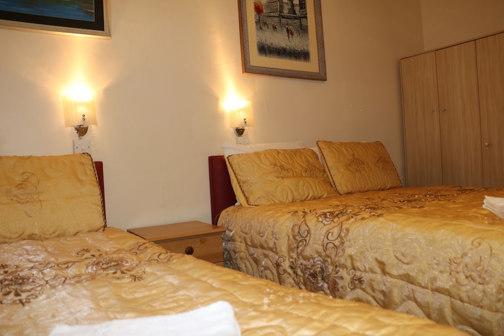 Habitación familiar (For 5 People) del hotel Barry House. Foto 6