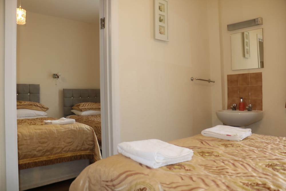 Habitación familiar (For 5 People) del hotel Barry House. Foto 12