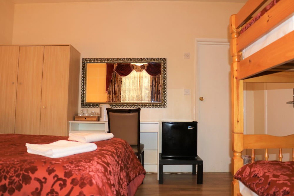 Habitación familiar (For 5 People) del hotel Barry House. Foto 28