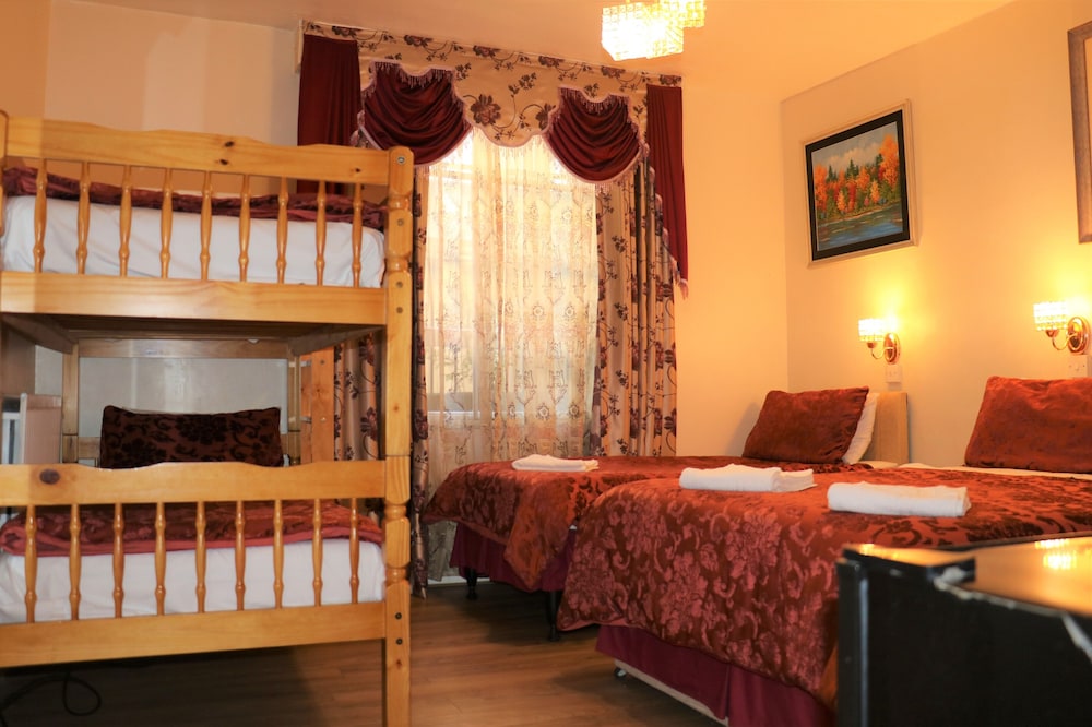 Habitación familiar (For 5 People) del hotel Barry House. Foto 34
