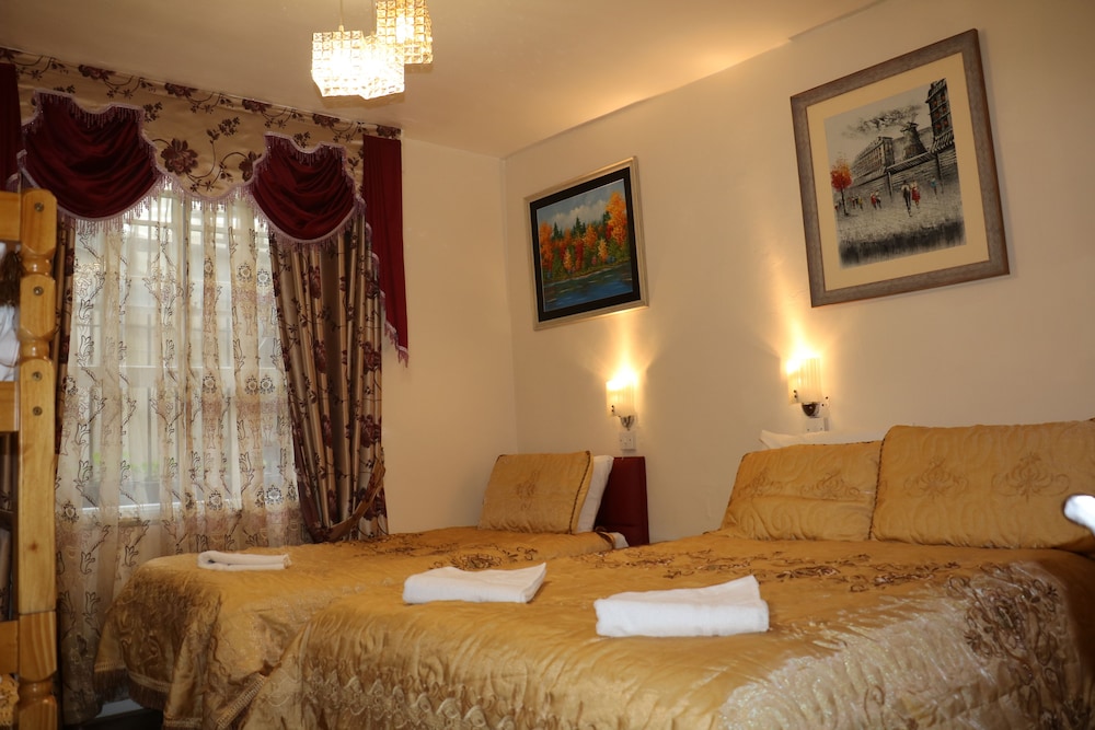Habitación familiar (For 5 People) del hotel Barry House. Foto 36