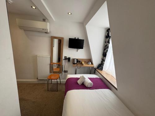Habitación Doble Estándar - 2 camas del hotel Elysee Hydepark