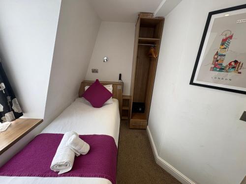 Habitación Doble Estándar - 2 camas del hotel Elysee Hydepark. Foto 1
