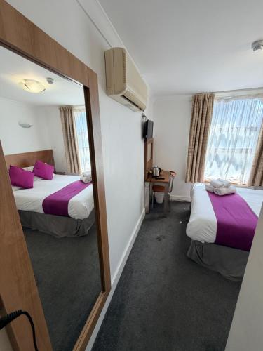Habitación Doble Estándar del hotel Elysee Hydepark. Foto 6