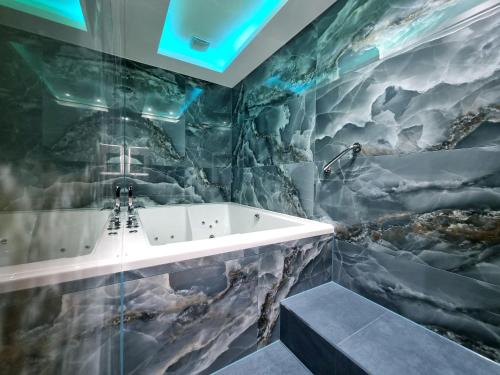Suite exclusiva con jacuzzi del hotel NOX - Bayswater. Foto 1