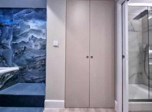 Suite exclusiva con jacuzzi del hotel NOX - Bayswater. Foto 13