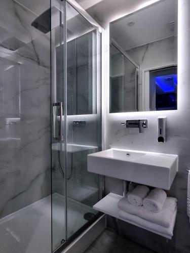 Suite exclusiva con jacuzzi del hotel NOX - Bayswater. Foto 15
