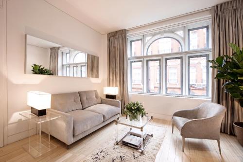 Suite Executive de 1 dormitorio del hotel No.5 Maddox Street. Foto 2