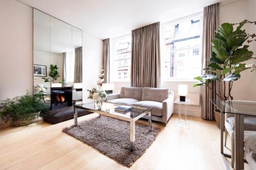 Suite Deluxe de 1 dormitorio del hotel No.5 Maddox Street. Foto 6