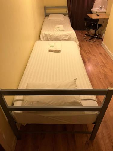 Habitación Doble con baño compartido - 2 camas del hotel Gresham Bloomsbury. Foto 2