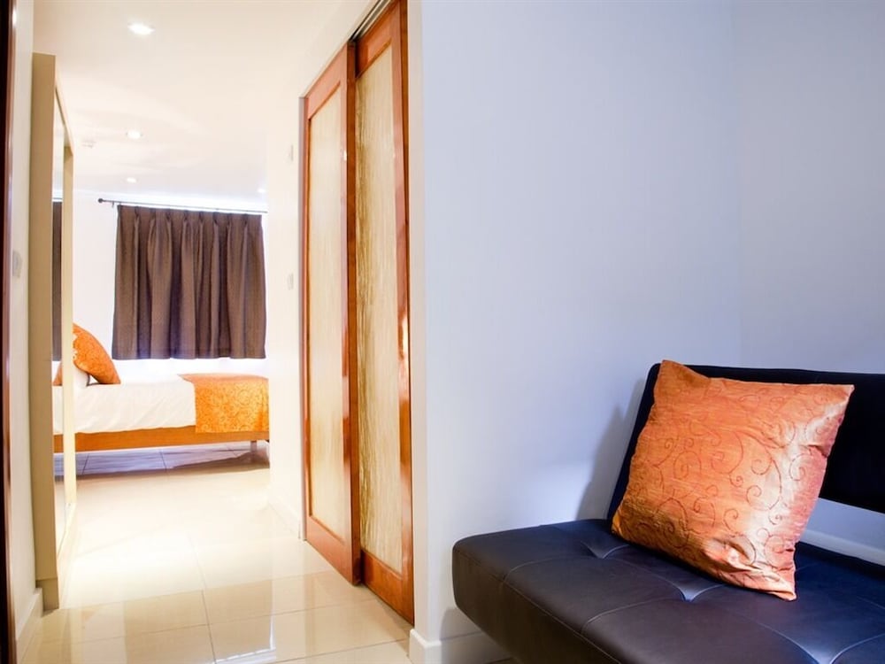 Suite, baño privado (3 Persons) del hotel City Inn Russell Square. Foto 2