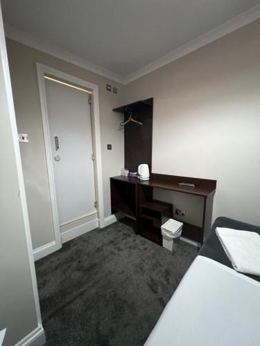 Habitación Doble con baño privado del hotel Goodwood. Foto 3