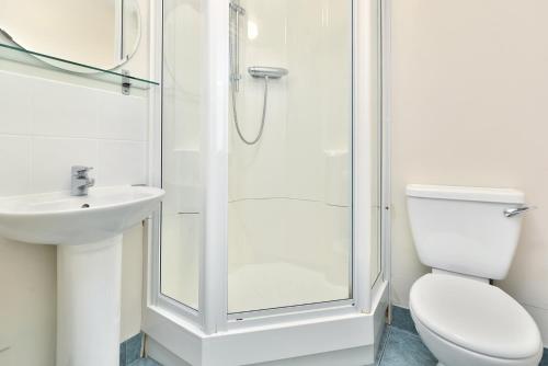 Habitación Triple con baño privado del hotel Euro
