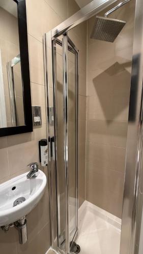 Habitación Individual Pequeña del hotel Bloomsbury Palace. Foto 6