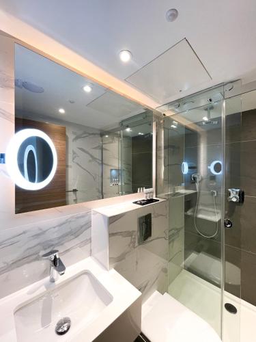 Habitación Doble Económica del hotel Merit Kensington. Foto 11
