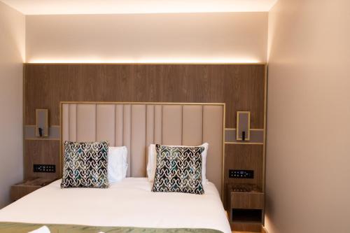 Habitación Doble Deluxe - 1 o 2 camas del hotel Merit Kensington. Foto 8