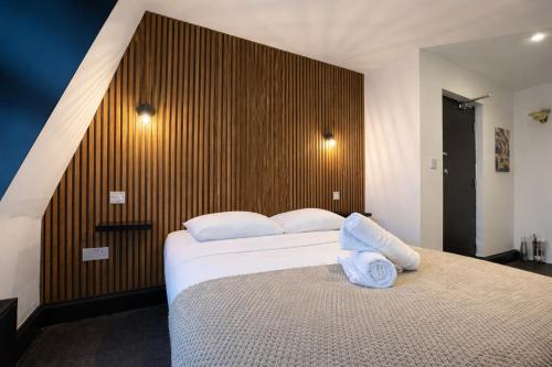 Habitación Doble con baño privado del hotel Oyo Amsterdam. Foto 3